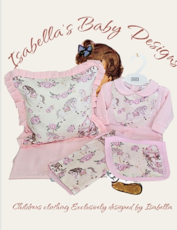 SALE!! CREAM PINK CAROUSEL THEME SET READY TO POST
