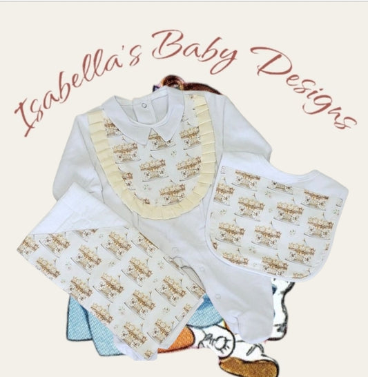 White & Gold Carousel Set